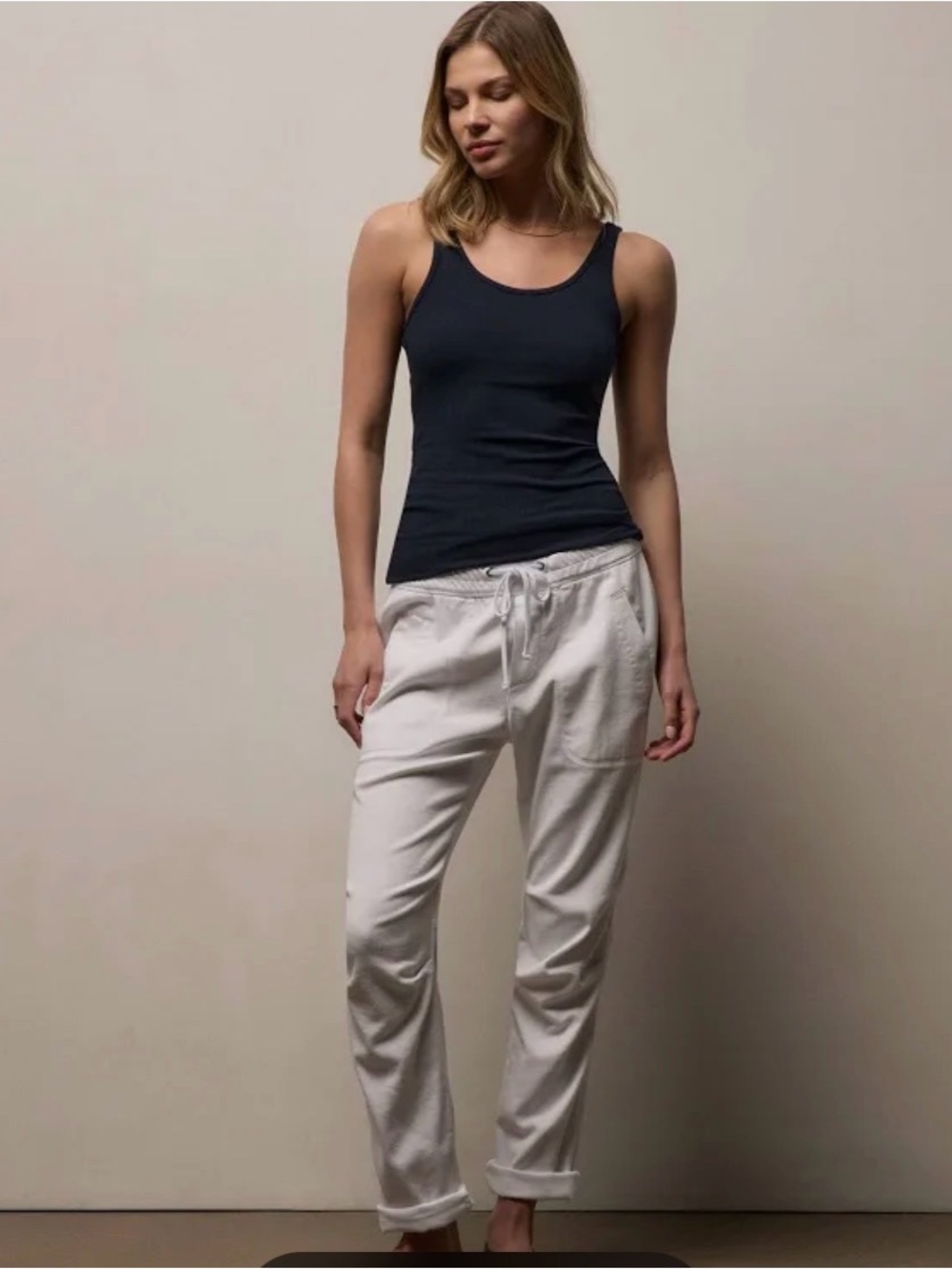 James Perse Relaxed Drawstring Joggers in white size 2